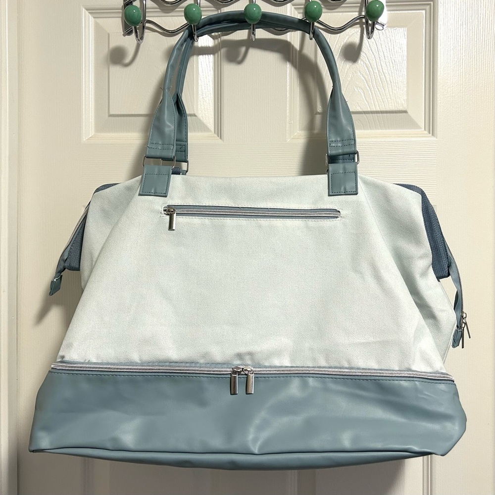 Weekender Bag - Picture 2 of 13